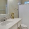 Отель Dog-friendly Gulf Side Cottage & 6 Minutes to Beach + Community Pool & Bikes, фото 11