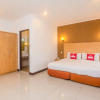 Отель ZenRooms Seminyak Batu Belig, фото 6