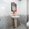 Отель RedDoorz Plus near Tan Son Nhat Airport, фото 7