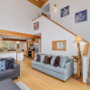 Отель Just Plain Getaway 3 Bedroom Home by NW Comfy Cabins by RedAwning, фото 11