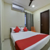 Отель OYO 16606 Iconic Living, фото 6
