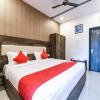 Отель OYO 15957 Sr Grand, фото 6