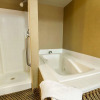 Отель Comfort Inn & Suites Moreno Valley near March Air Reserve Base, фото 8