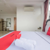 Отель Reddoorz Near Stasiun Kota Sukabumi, фото 1
