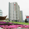 Отель Ramada By Wyndham Beach Hotel Ajman, фото 1