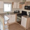 Отель Tattershall Lakes Luxury Caravan With Hot tub, фото 12