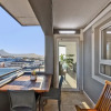 Отель Stunning 2BD APT With a Full Table Mountain View, фото 20