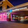 Отель SureStay Plus Hotel by Best Western Lubbock Medical Center, фото 2