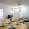 Отель NIGHTCLIFF RETREAT -  Stylish 2BR Apt, фото 9