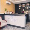 Отель Lion Luxury Suites, фото 2