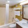 Отель Quality Inn & Suites, фото 41