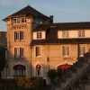 Отель Hôtel Belle Vue в Куси-ле-Шато-Офрик
