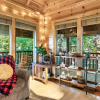 Отель Timberwolf Vista w HotTub Pool View, фото 11