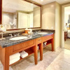 Отель K B M Resorts- Hkk-203 Gorgeous 2bd, Ocean Views, Chefs Kitchen, Easy Pool, spa Access!, фото 13