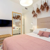 Отель Stunning 2-bedroom apartment near Cathedral. Zacatin 303, фото 14