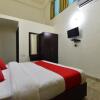 Отель OYO 28555 Sandalee Comforts, фото 6