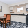 Отель Best Western Plus Meridian Inn & Suites, Anaheim-Orange, фото 27