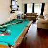 Отель VINTAGE - 3 BED HOUSE - NORTH SURREY - PING-PONG AND POOL TABLE - TV CABLe, фото 13
