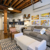 Отель New Listing! Chic W/ Pool & Rooftop Deck 1 Bedroom Condo, фото 10