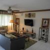 Отель Country Club Mangowalk Townhouse в Монтего-Бее