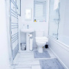 Отель Mills Apartment - Two bedroom en-suite apartment, фото 4