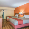 Отель Rodeway Inn & Suites, фото 14