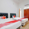 Отель Guest House 513 Syariah By OYO, фото 19