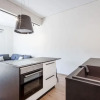 Отель Spacious 3-bedroom Dual Apartment in City Centre, фото 2