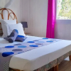 Отель Bungalow de 2 chambres a Bouillante a 150 m de la plage avec terrasse amenagee et wifi, фото 7
