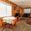 Отель Eagles Cottage - 1975 by Big Bear Vacations, фото 8