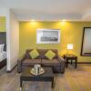 Отель Comfort Suites Miami Airport North, фото 4