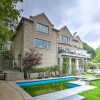 Отель Luxury 5BR & Pool Home in Westmount MTL, фото 17