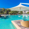 Отель Resort & Spa 2302/03 Ocean Glimpses Over Central Park, фото 10