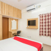 Отель OYO 15430 Sagar Comforts, фото 12