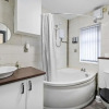 Отель Wray And Whyte Stays, фото 8