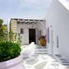 Отель Akrotiri Hotel, фото 1