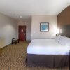 Отель Holiday Inn Express Hotel & Suites Elk City, an IHG Hotel, фото 4