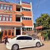 Отель Gold Star Guest House в Няунге-У