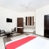 Отель OYO 10537 Star City Inn, фото 3