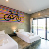 Отель The Bike Loft Family Hostel, фото 3