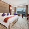 Отель Crowne Plaza Hotel Shanghai, an IHG Hotel, фото 4