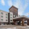 Отель La Quinta Inn & Suites by Wyndham Bismarck, фото 1