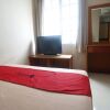 Отель RedDoorz near Nagoya Hill Batam 2, фото 2