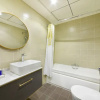 Отель High-floor Trendy Apt w Marina Palm Ocean Vws, фото 9