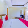 Отель OYO Flagship 41595 Gayatri Grand, фото 13