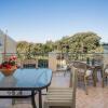 Отель Koryfo Penthouse, 3km from Corfu Old Town (Kanoni) в Корфу