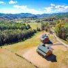 Отель Brand-new Luxury W/ Hot Tub & Firepit 3 Bedroom Cabin, фото 22
