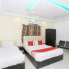 Отель OYO 61184 Hotel Moidu's, фото 4