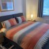 Отель Hopefield Premium Holiday Home Portrush Sleeps 10 4 bedrooms, фото 2