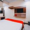 Отель Reddoorz Plus near Makassar Town Square, фото 24